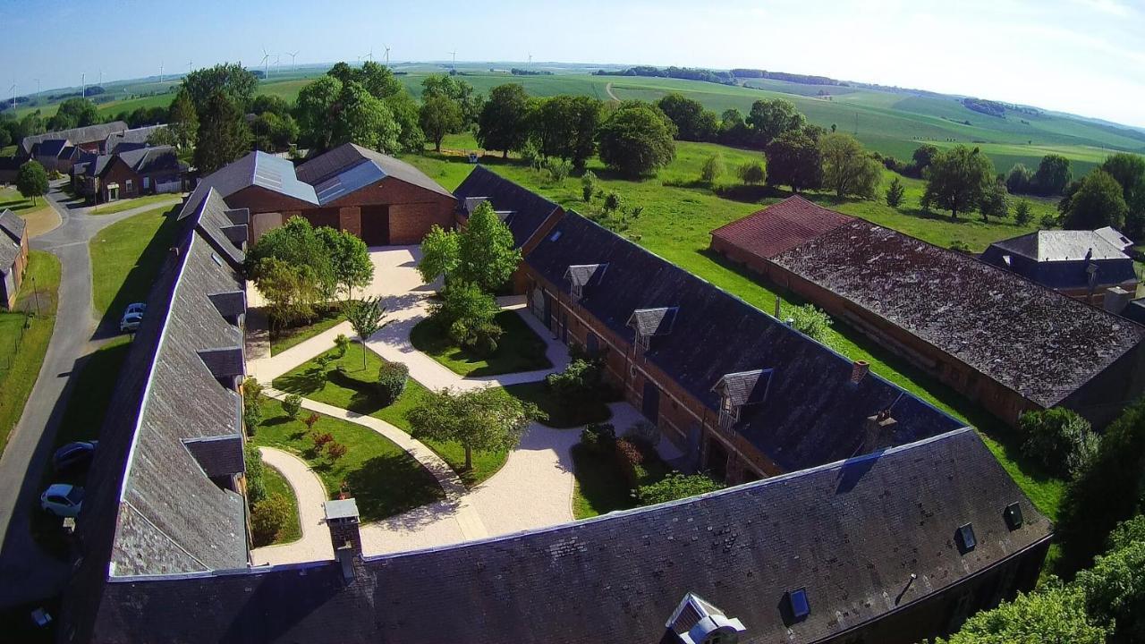 Domaine Des Lumieres Hotell Aisonville-et-Bernoville Exteriör bild